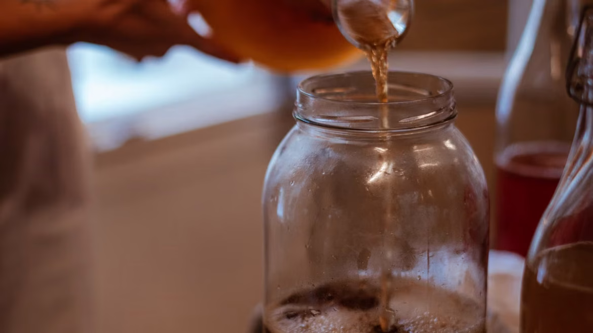 Boissons fermentées 2026 : recettes maison et bienfaits prouvés