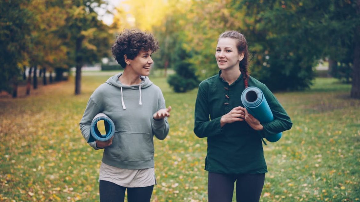 Activités physiques douces en automne : bouger sans essoufflement